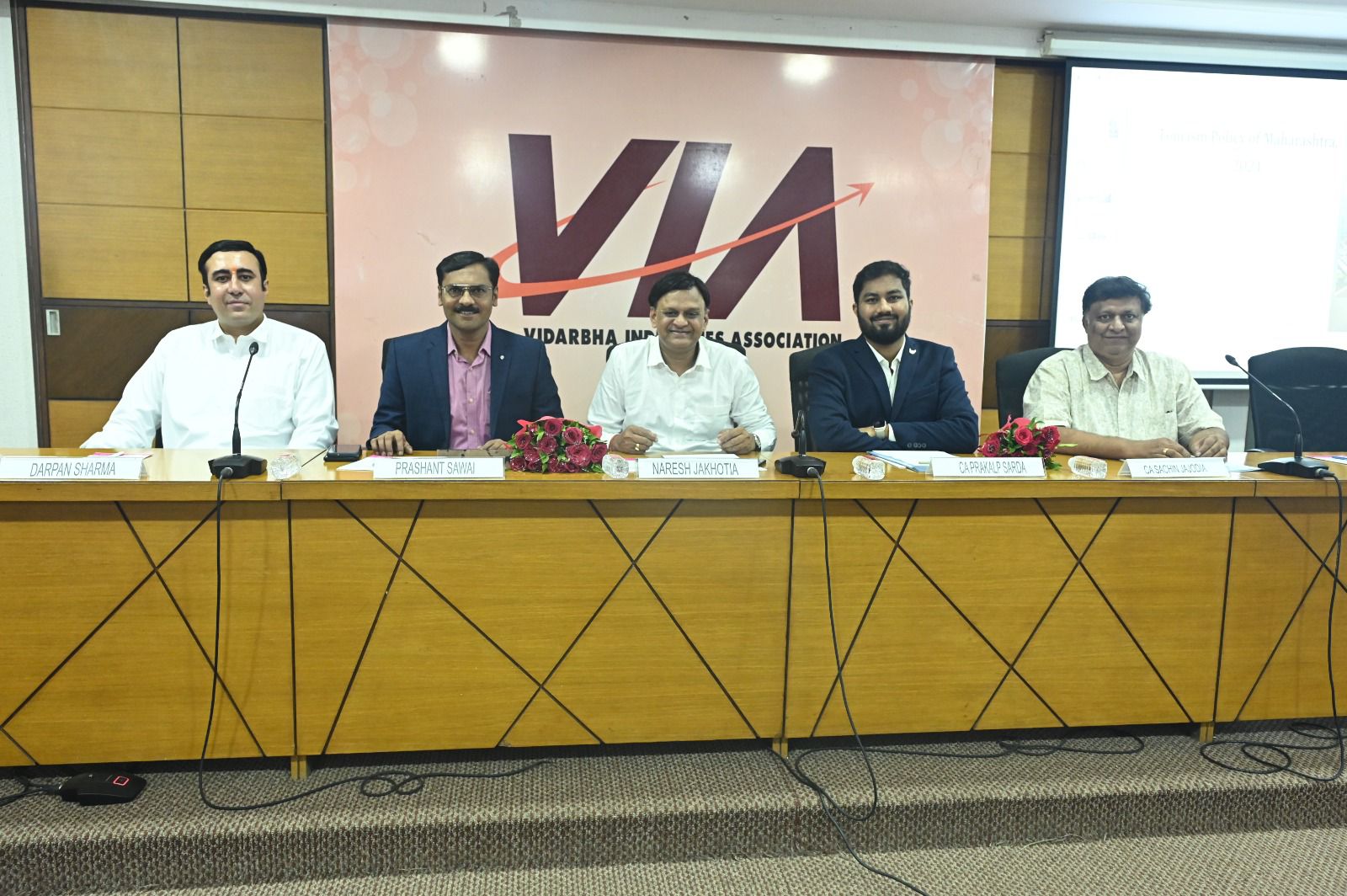 CA Prakalp Sarda addressing participants at VIA, Nagpur